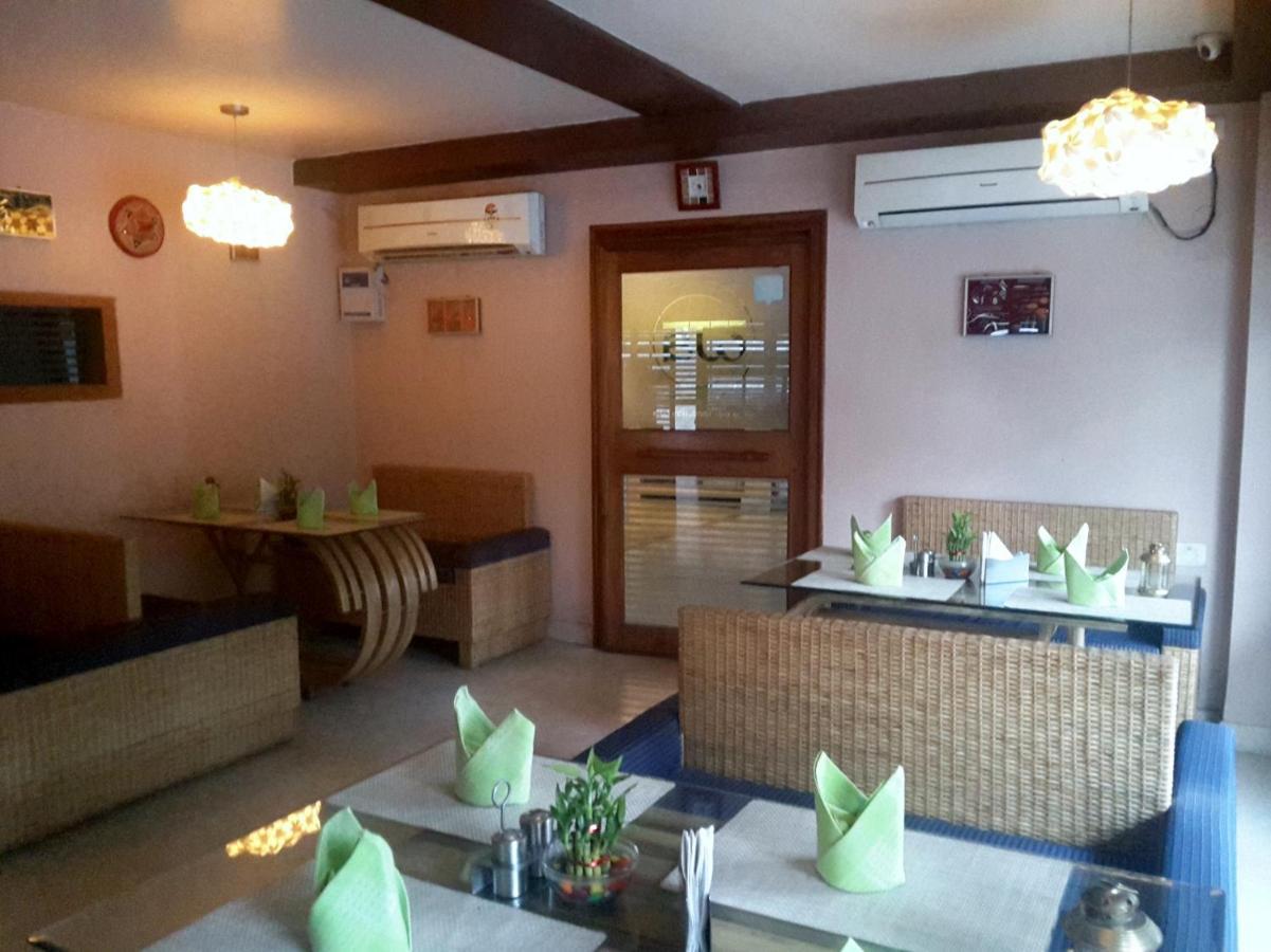 Hotel Rains Inn Γουβαχάτι Εξωτερικό φωτογραφία