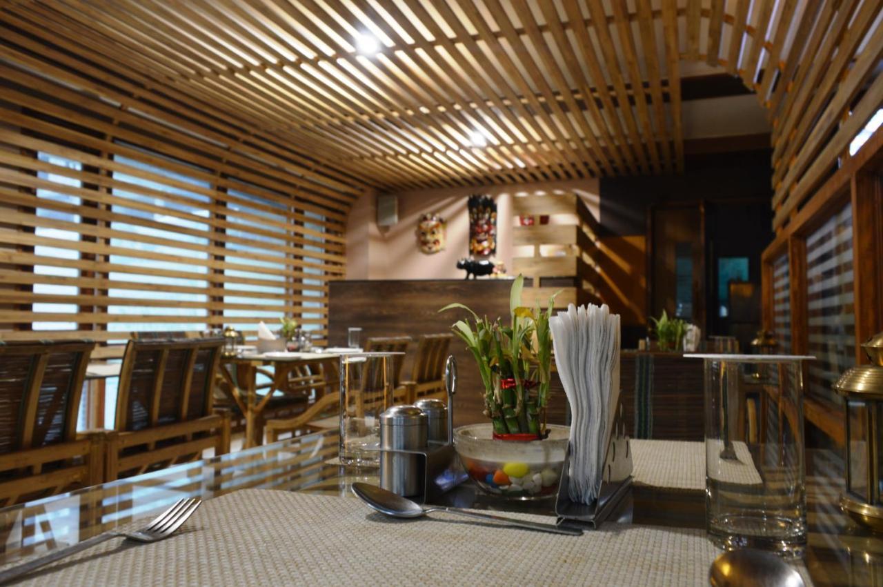 Hotel Rains Inn Γουβαχάτι Εξωτερικό φωτογραφία