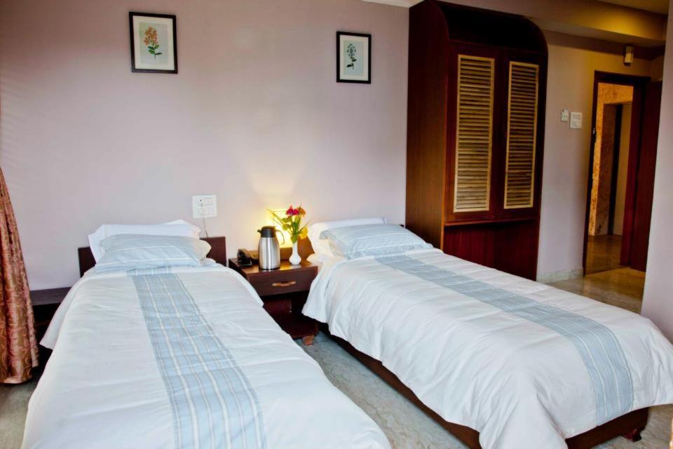 Hotel Rains Inn Γουβαχάτι Εξωτερικό φωτογραφία
