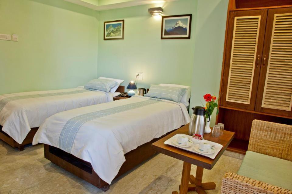 Hotel Rains Inn Γουβαχάτι Εξωτερικό φωτογραφία